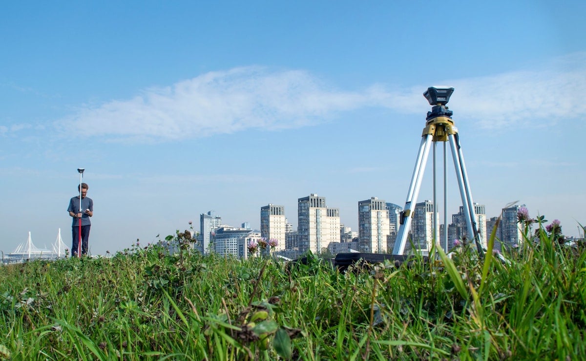 Why You Need To Consult a Land Surveyor Before Buying A House