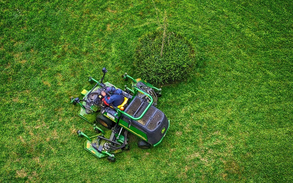 How to Find the Perfect Ride-On Mower